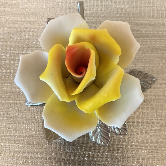 Vintage Capodimonte Style Porcelain Yellow Rose on Silver Tone Metal Petals - Picture 4 of 7